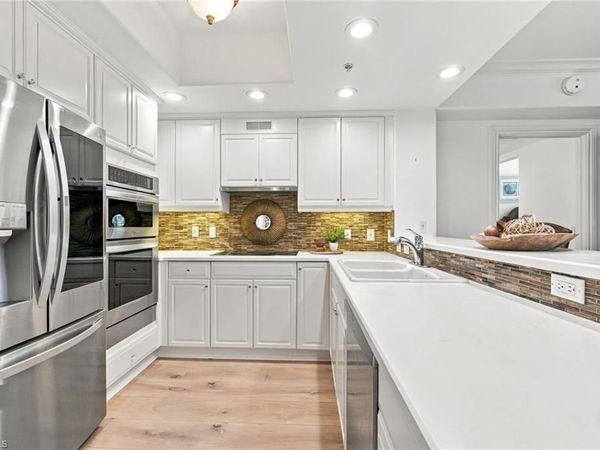2738 Tiburon BLVD E, Unit 206, NAPLES, FL 34109