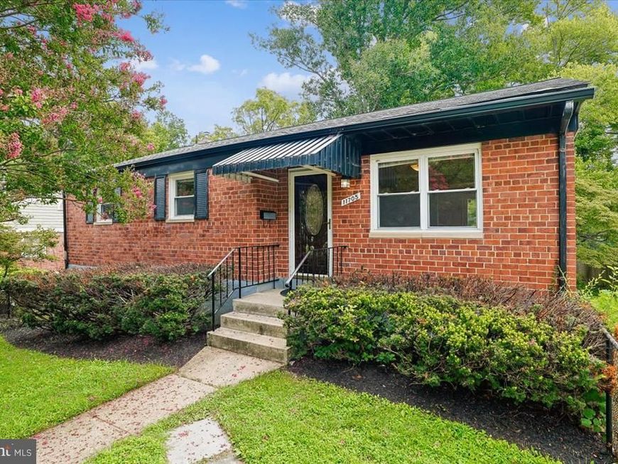 11705 Ashley Drive, North Bethesda, MD 20852 Main Photo