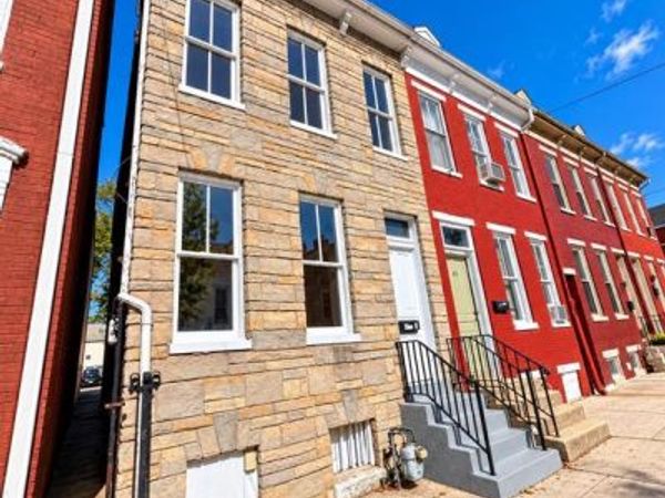 41 E MAPLE STREET , YORK, PA 17401