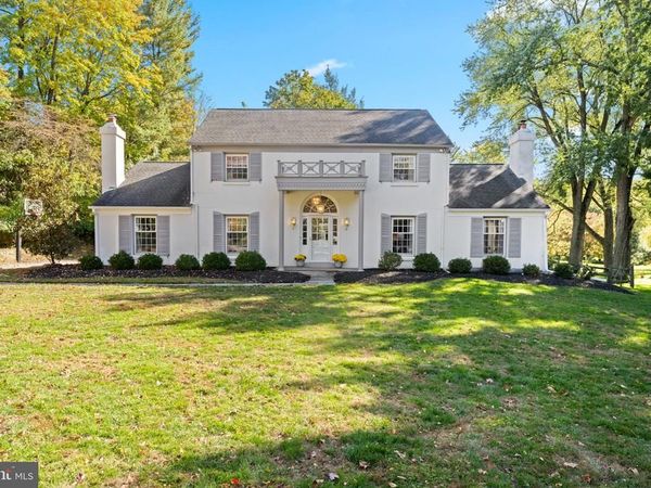 801 LAWRENCE LANE, NEWTOWN SQUARE, PA 19073