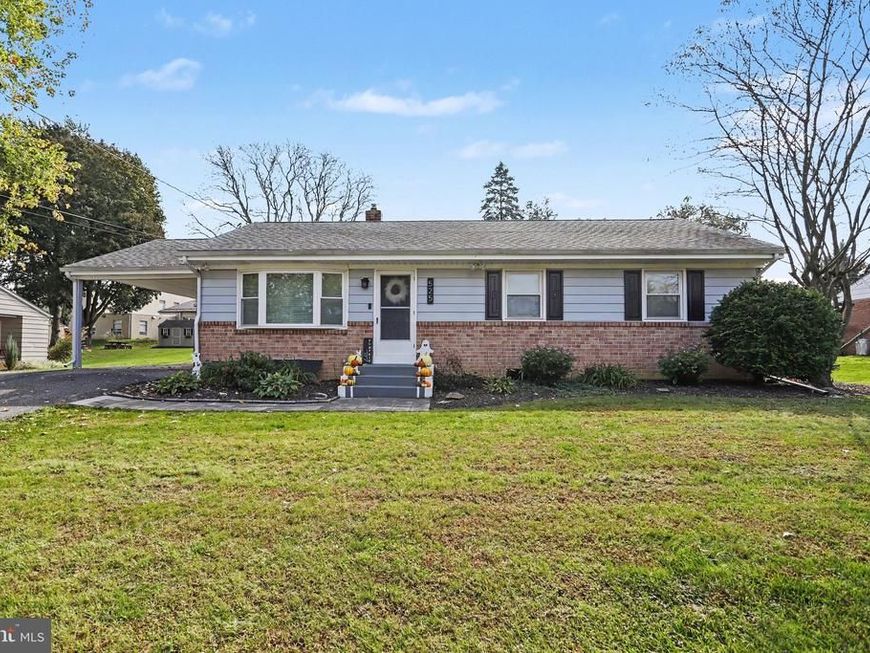 525 Longfellow Drive, Lancaster, PA 17602 Main Photo
