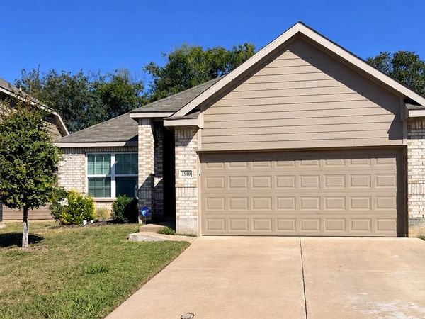 2516 Prickly Pine Trail, Fort Worth, TX 76123