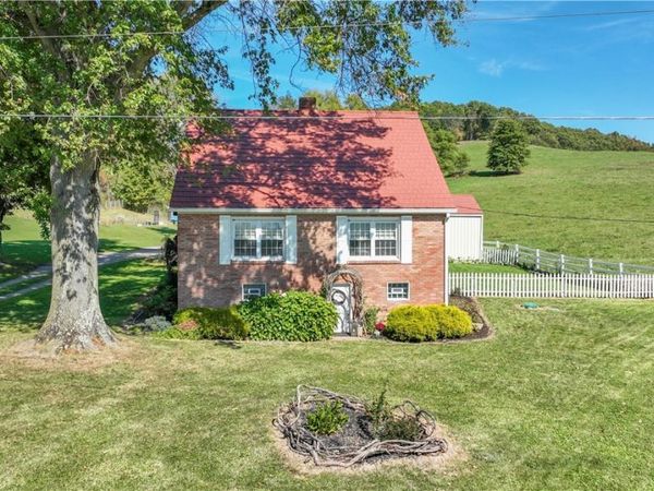 9805 State Route 250 SE, Dennison, OH 44621