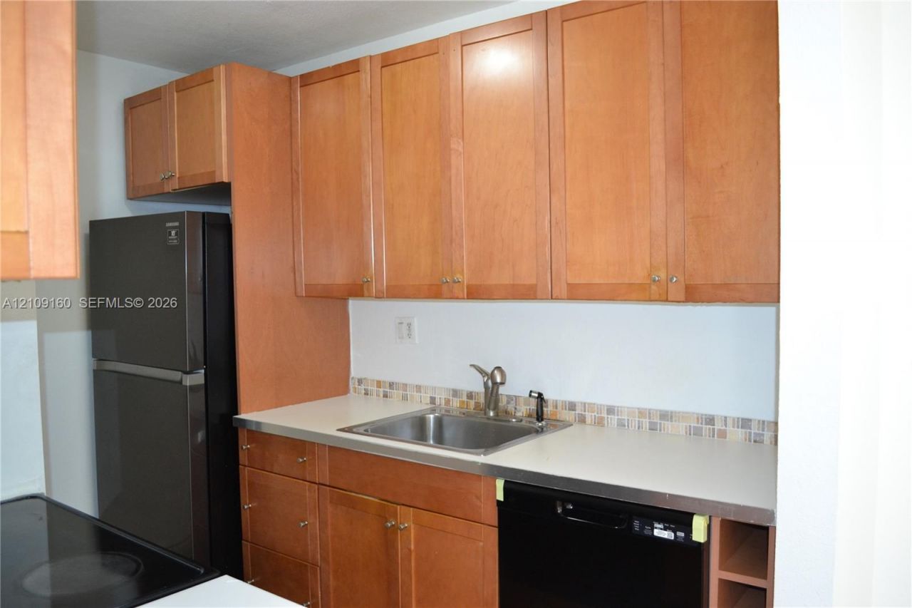7419 SW 152nd Ave , Unit 8-106, Miami, FL 33193 Photo