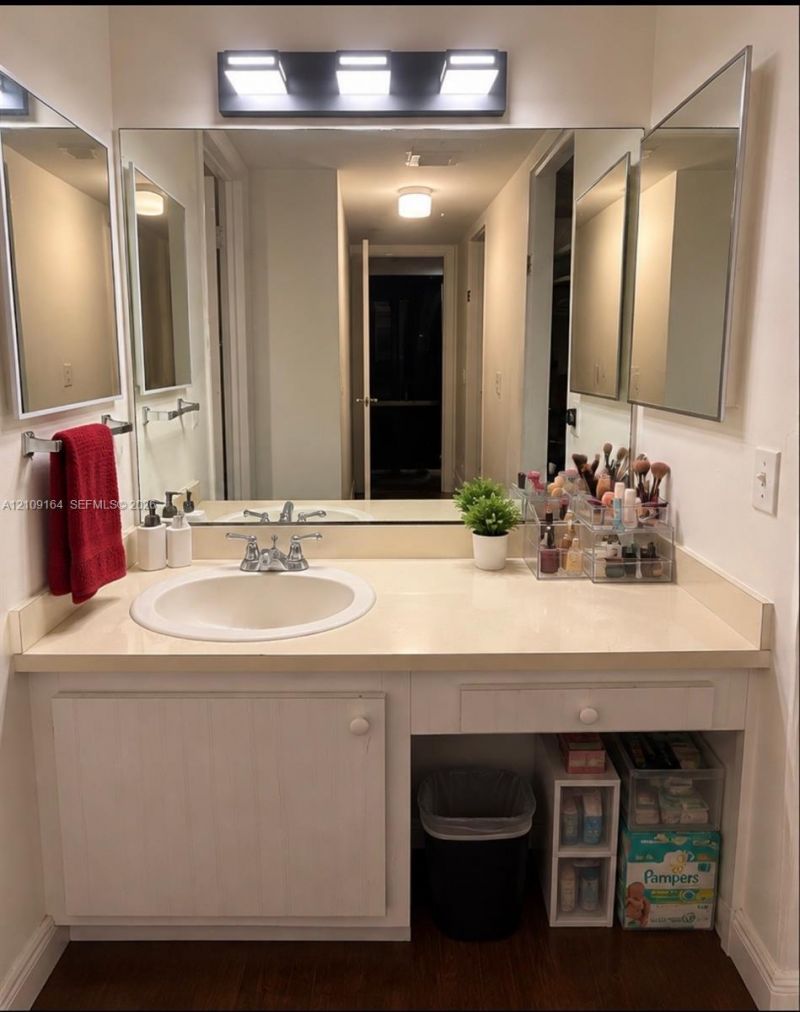 3285 Foxcroft Rd , Unit E206, Miramar, FL 33025 Photo