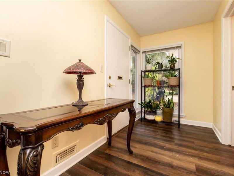 24911 S Woodland Road, Beachwood, OH 44122 Photo 3