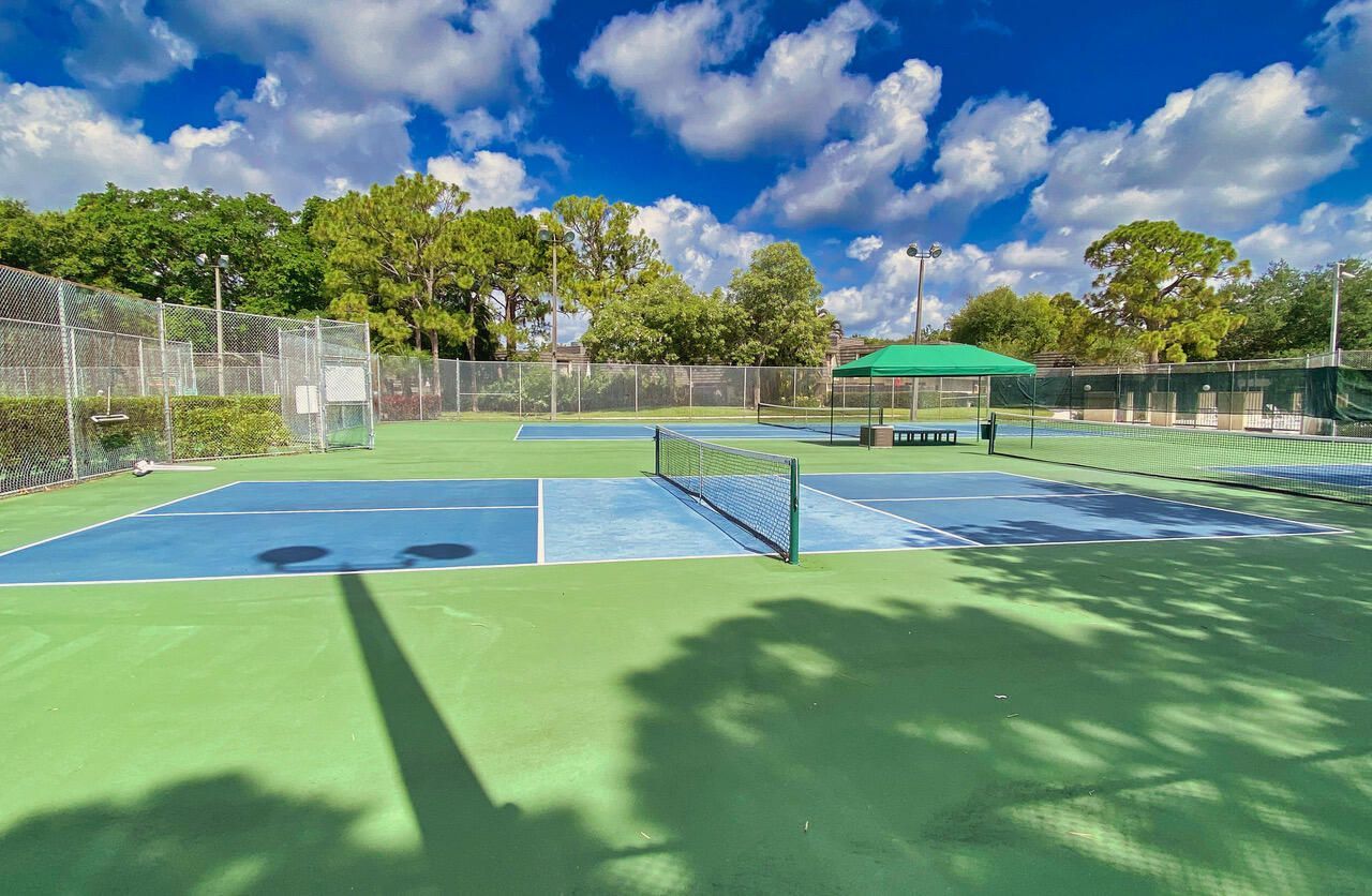 908 Club Drive, Palm Beach Gardens, FL 33418 Photo