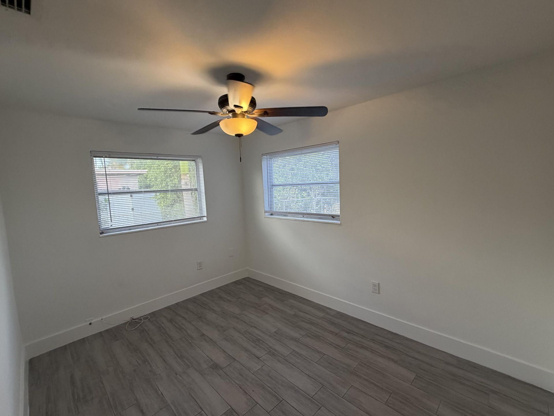 8361 NW 27th Place, Sunrise, FL 33322 Photo