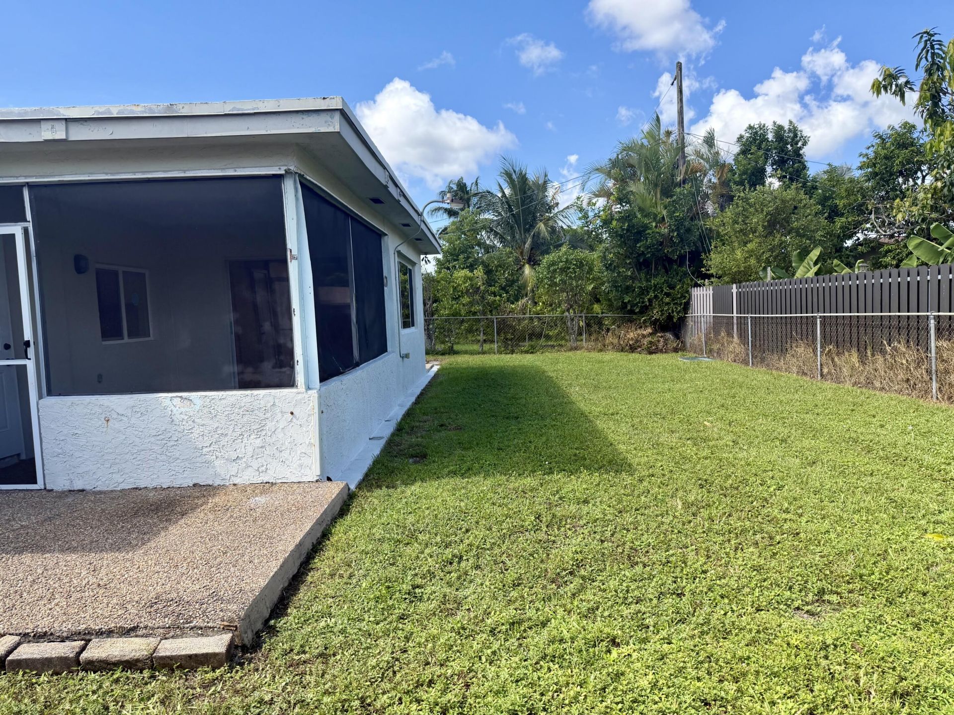 8361 NW 27th Place, Sunrise, FL 33322 Photo