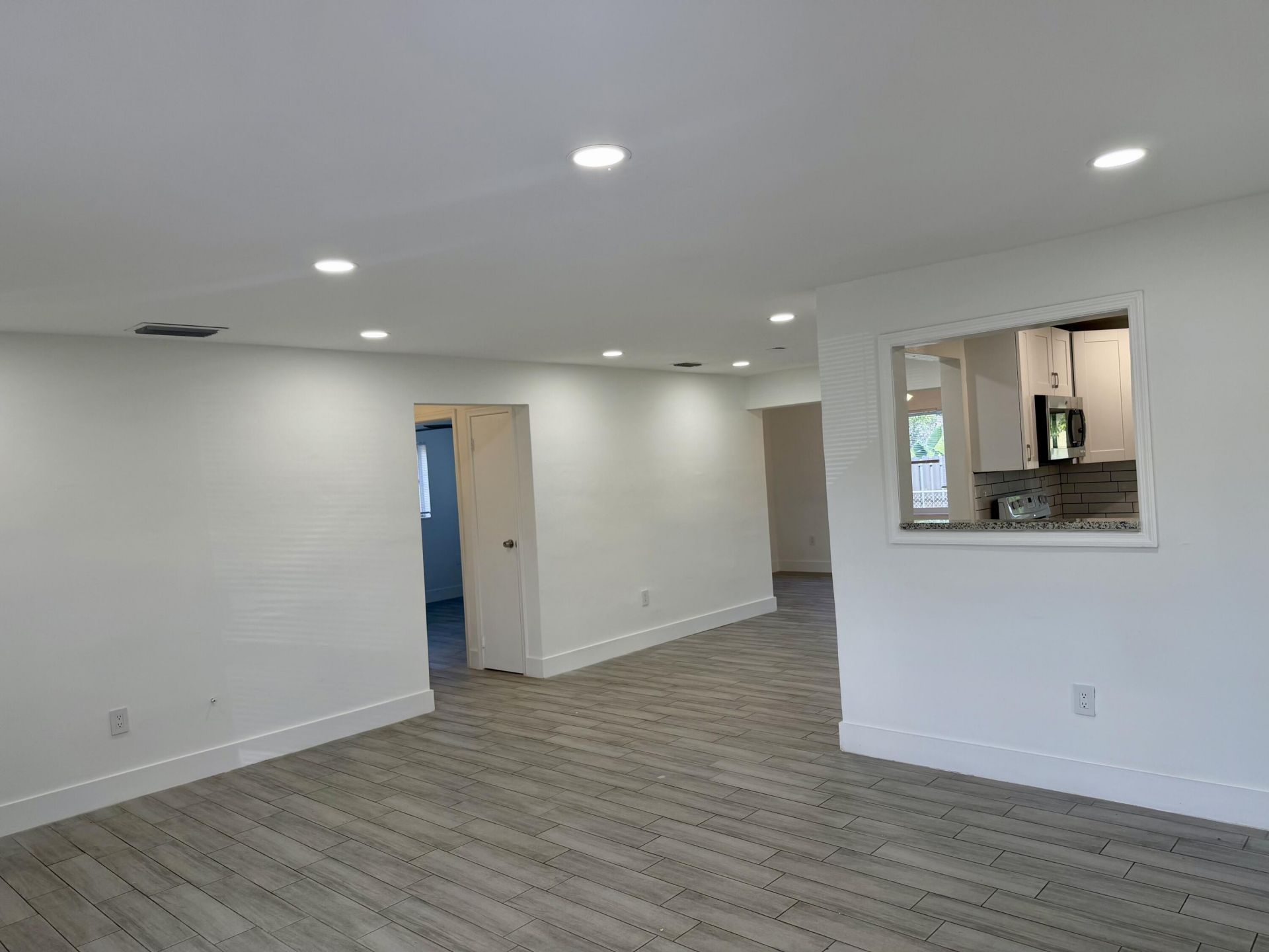8361 NW 27th Place, Sunrise, FL 33322 Photo