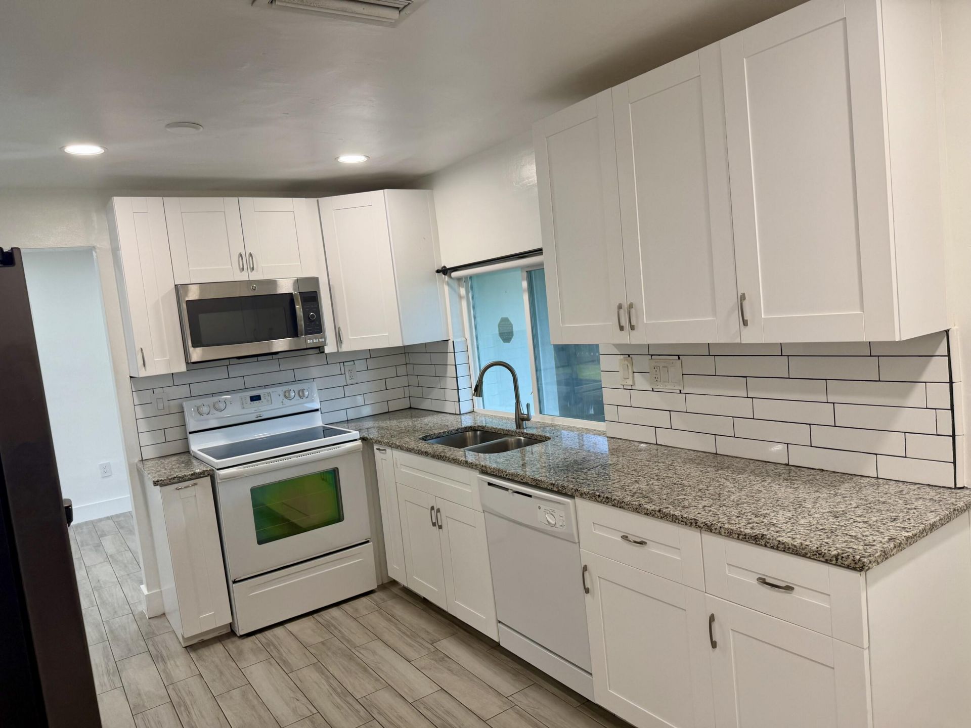 8361 NW 27th Place, Sunrise, FL 33322 Photo