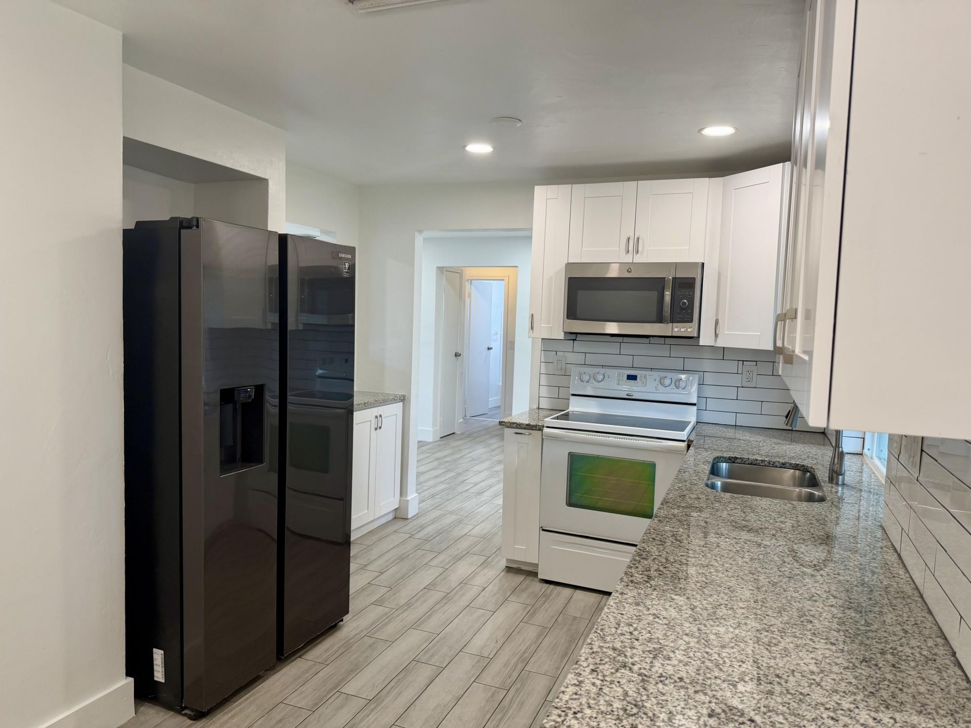 8361 NW 27th Place, Sunrise, FL 33322 Photo