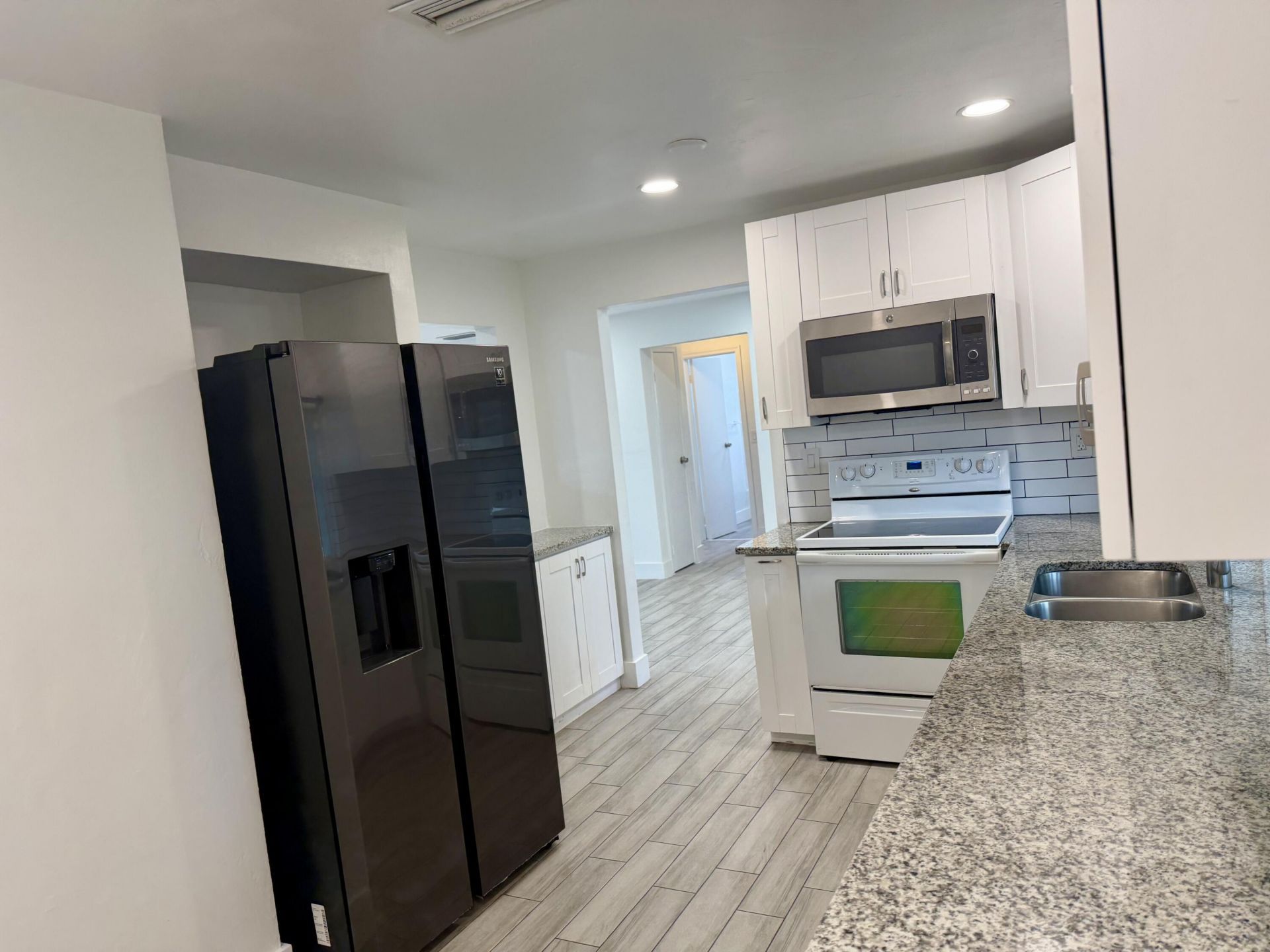 8361 NW 27th Place, Sunrise, FL 33322 Photo