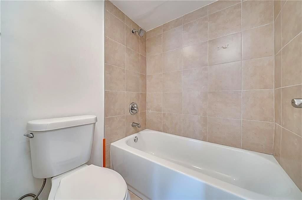 2350 NE 135th Street, Unit 1212, North Miami, FL 33181 Photo