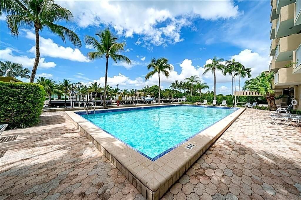 2350 NE 135th Street, Unit 1212, North Miami, FL 33181 Photo
