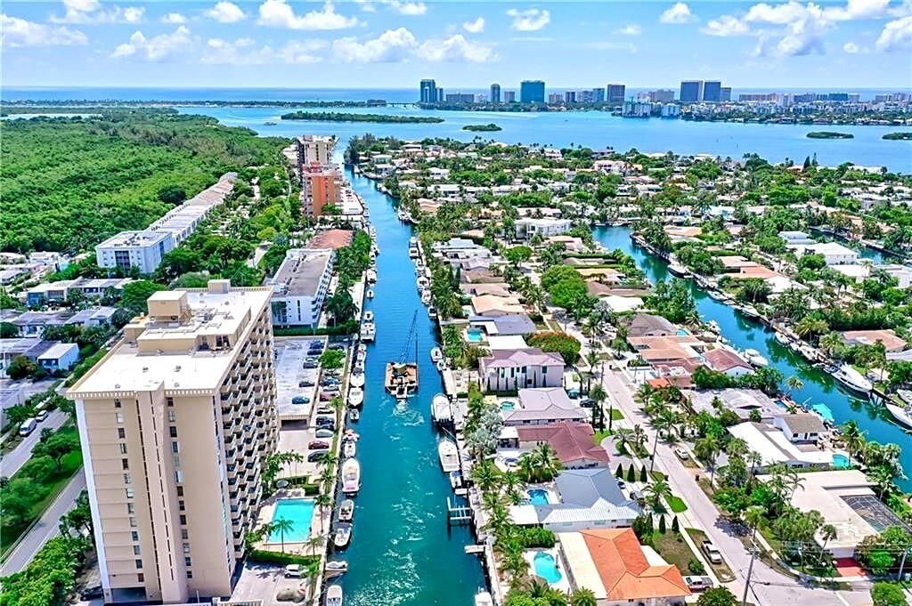 2350 NE 135th Street, Unit 1212, North Miami, FL 33181 Photo