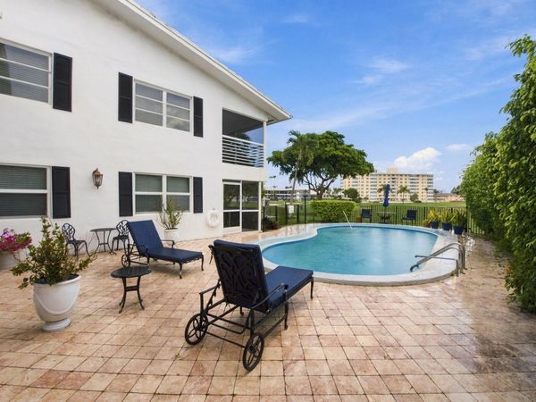 4812 NE 23RD Avenue, Unit 10, Fort Lauderdale, FL 33308