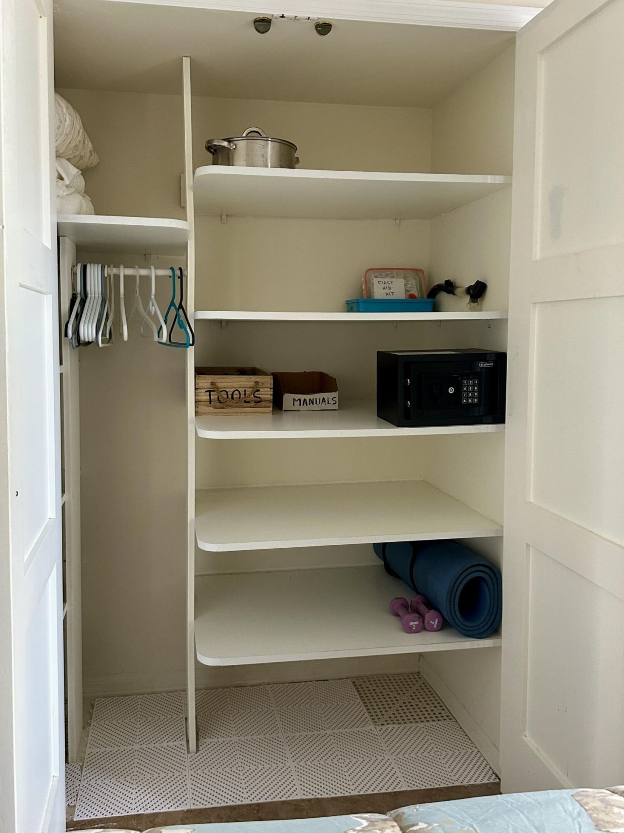 1200 Colonnades Drive, Unit 104, Fort Pierce, FL 34949 Photo