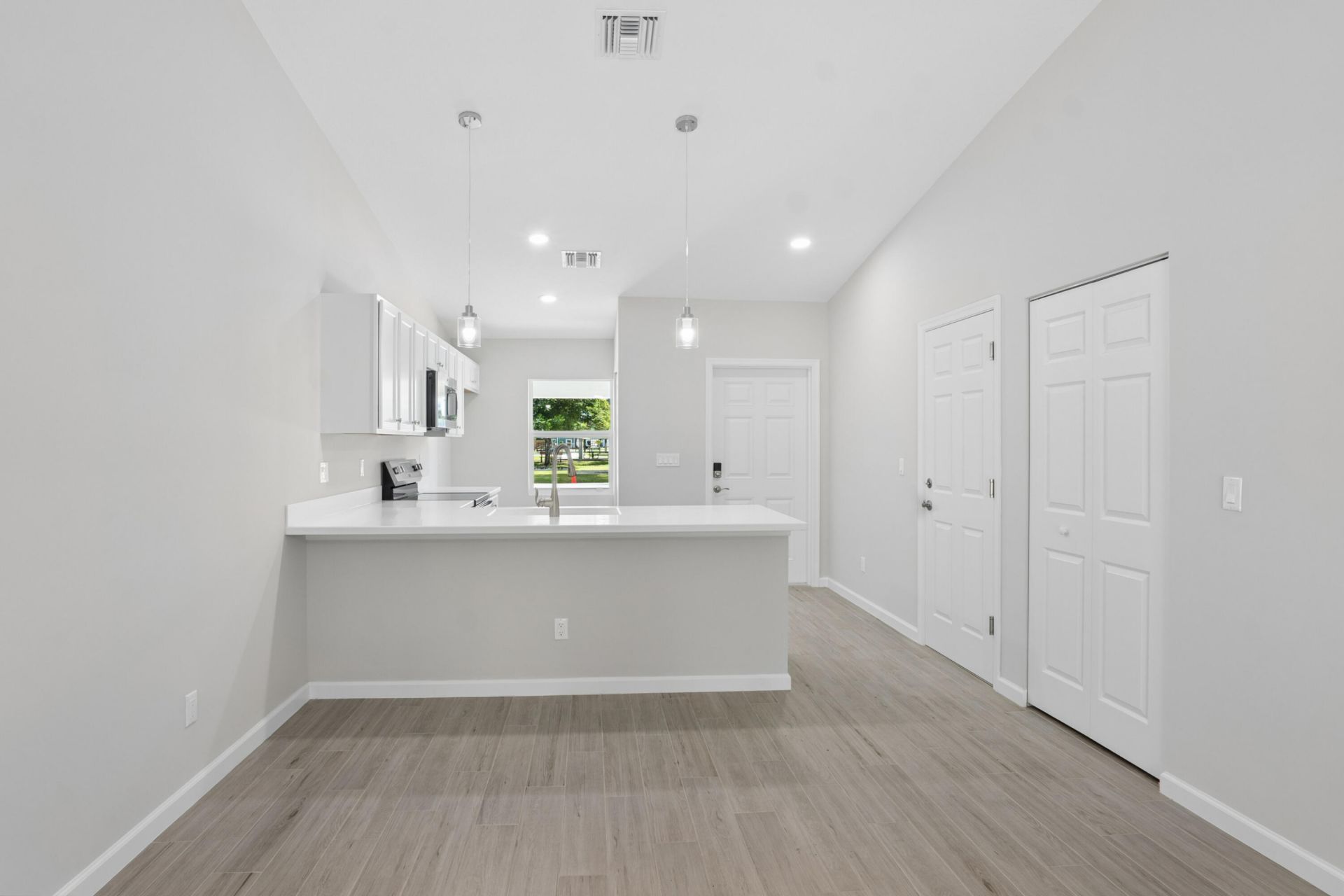 5644 SE 45th Avenue, Stuart, FL 34997 Photo