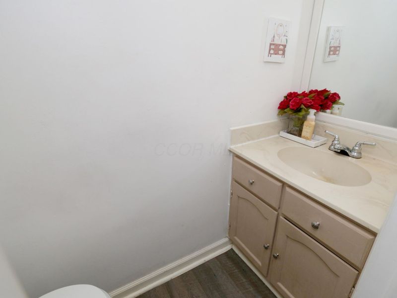 1373 S Waggoner Road, Unit 6-6, Reynoldsburg, OH 43068 Photo 23