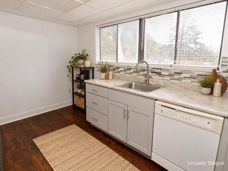 1373 S Waggoner Road, Unit 6-6, Reynoldsburg, OH 43068 Photo 8