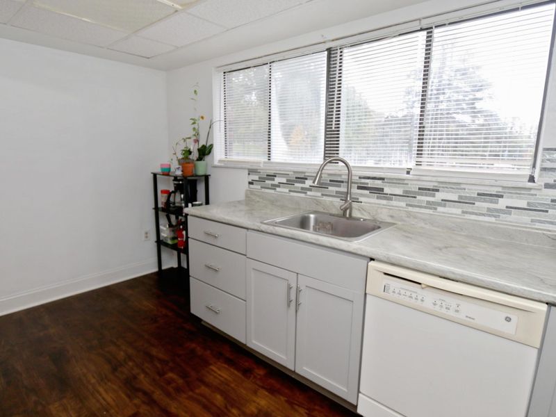 1373 S Waggoner Road, Unit 6-6, Reynoldsburg, OH 43068 Photo 9
