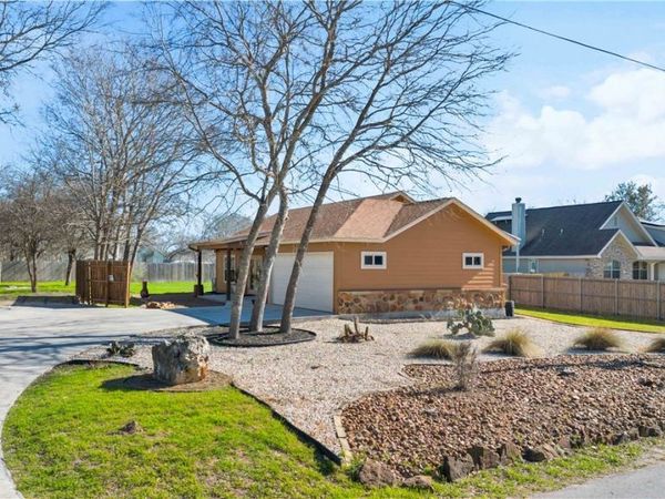 890 Torrey Street , New Braunfels, TX 78130