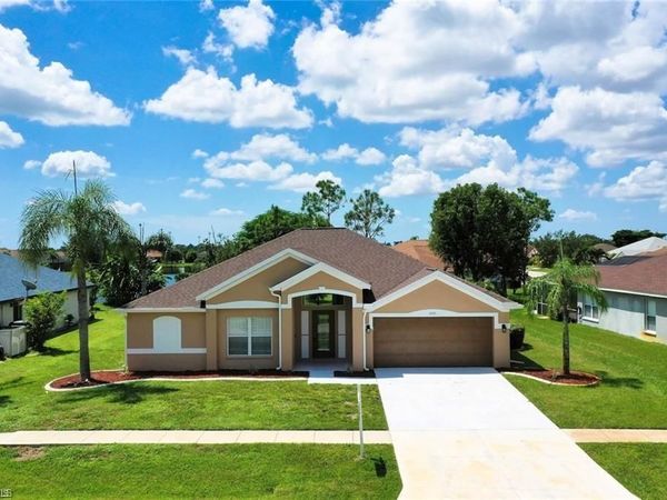 4601 Varsity CIR , LEHIGH ACRES, FL 33971