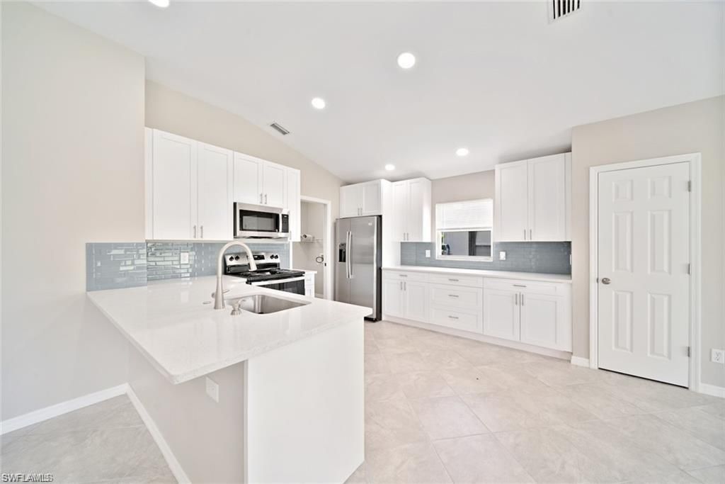 4601 Varsity Cir , Lehigh Acres, FL 33971 Photo