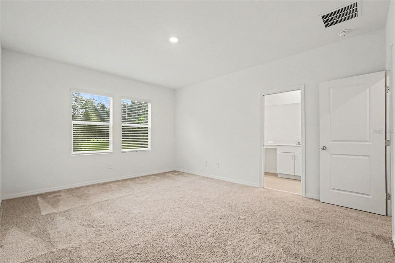3332 Lapis Lake Drive, Zephyrhills, FL 33541 Photo