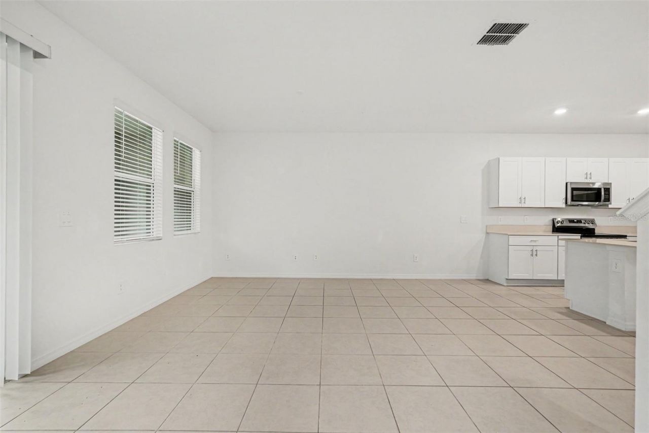 3332 Lapis Lake Drive, Zephyrhills, FL 33541 Photo