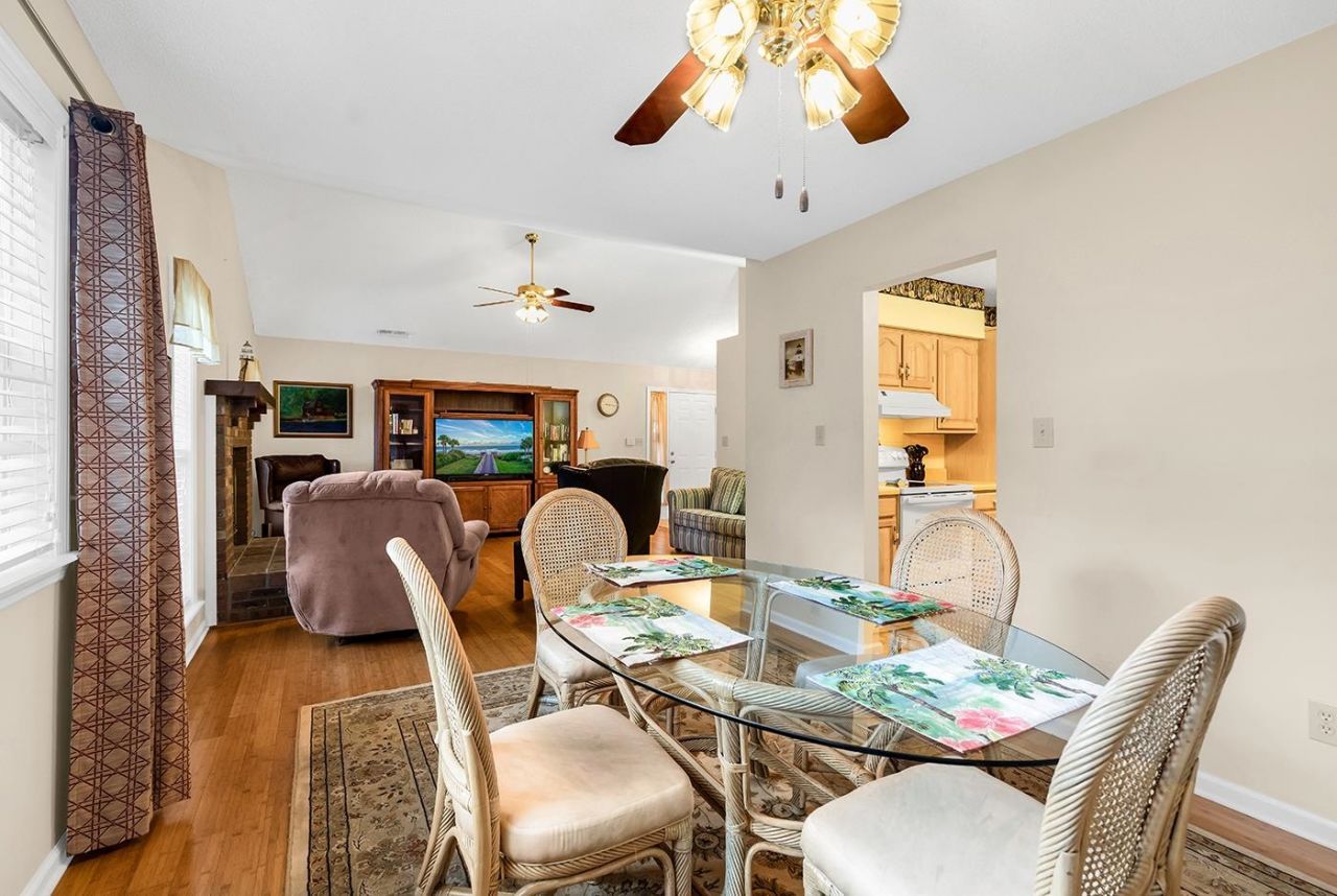 1558 Platt Dr. Photo 12