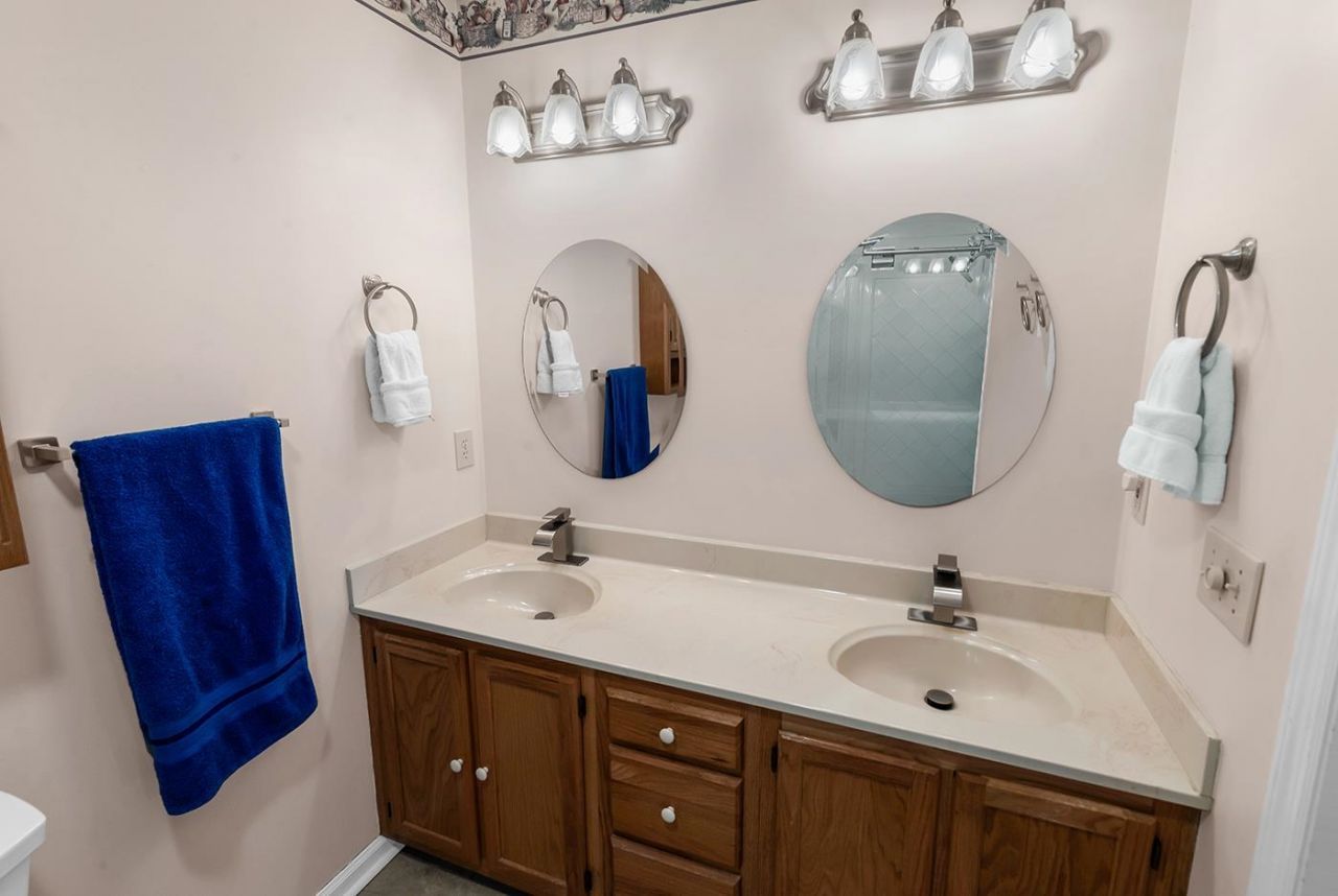 1558 Platt Dr. Photo 27