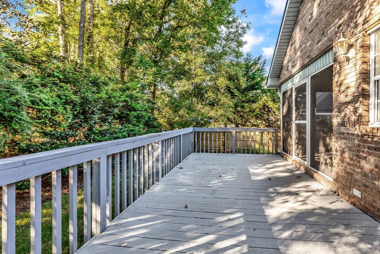 1558 Platt Dr. Photo 32