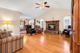 1558 Platt Dr. photo 4