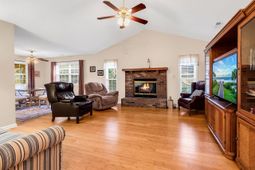1558 Platt Dr. photo 4