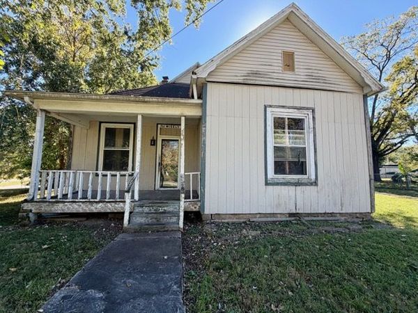 711 Wisely Street , Murphysboro, IL 62966