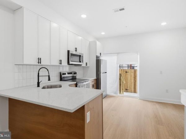 1020 W ORLEANS STREET , PHILADELPHIA, PA 19133