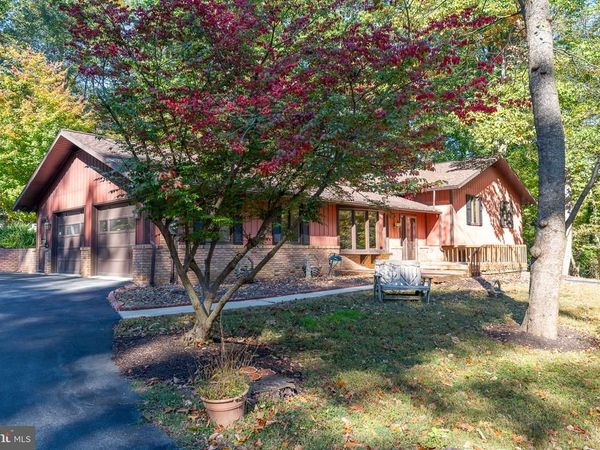 1313 DEER LANE, LANCASTER, PA 17601