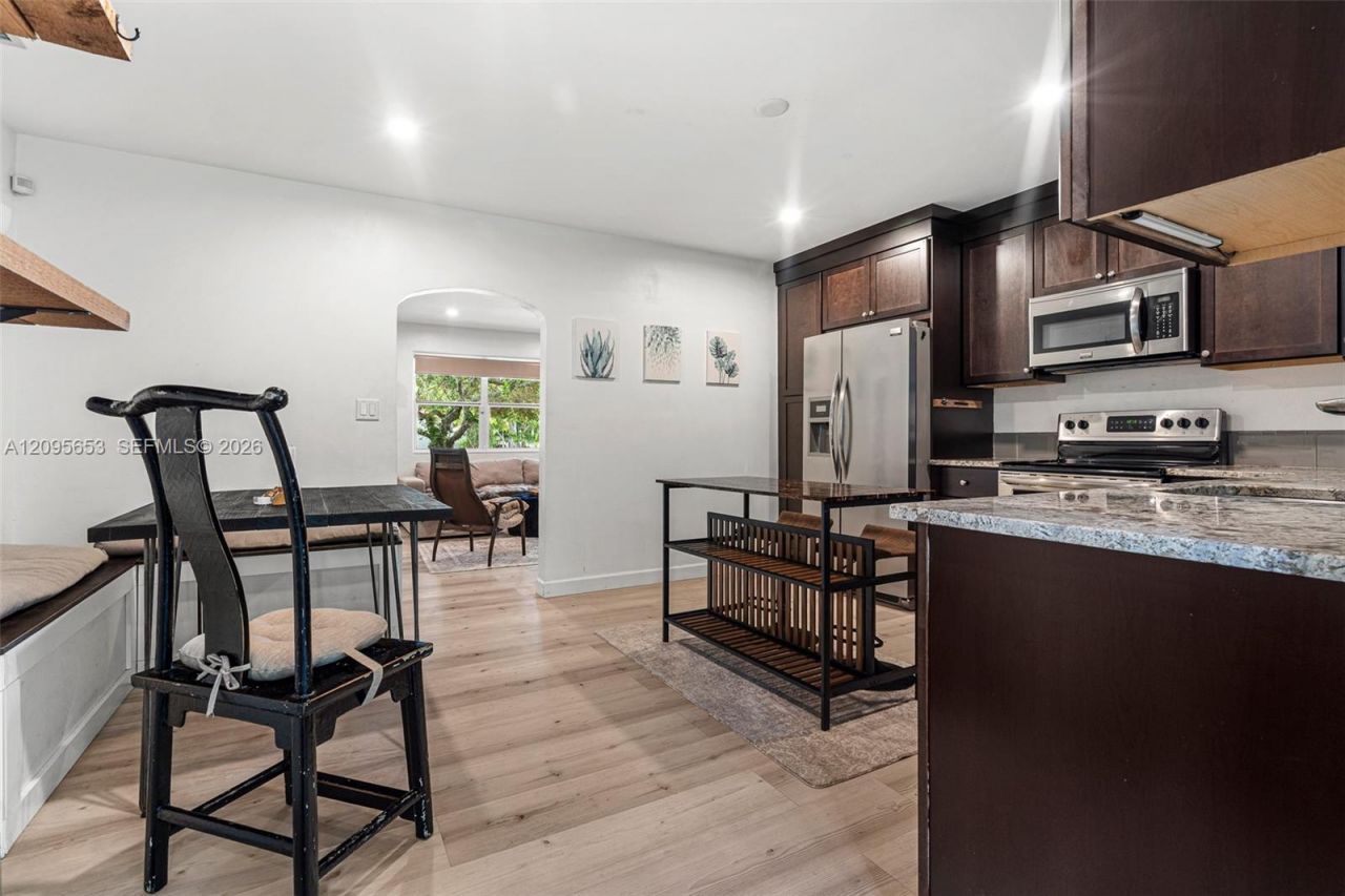 322 Princeton Dr , Lake Worth, FL 33460 Photo