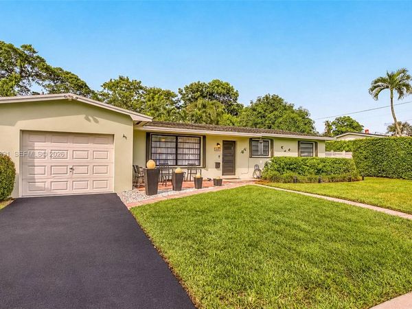8931 SW 156th St , Palmetto Bay, FL 33157