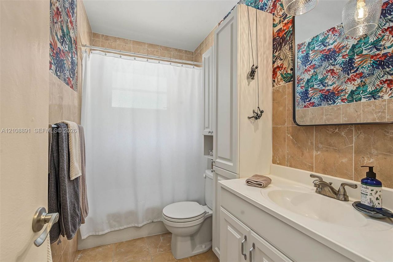 8931 SW 156th St , Palmetto Bay, FL 33157 Photo