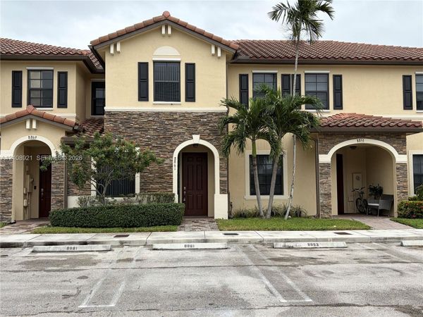 8861 W 35th Ave , Hialeah, FL 33018