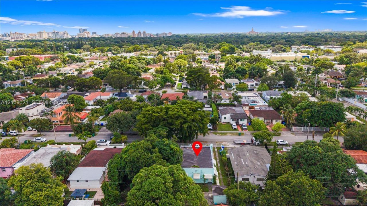 4761 SW 5th St , Miami, FL 33134 Photo