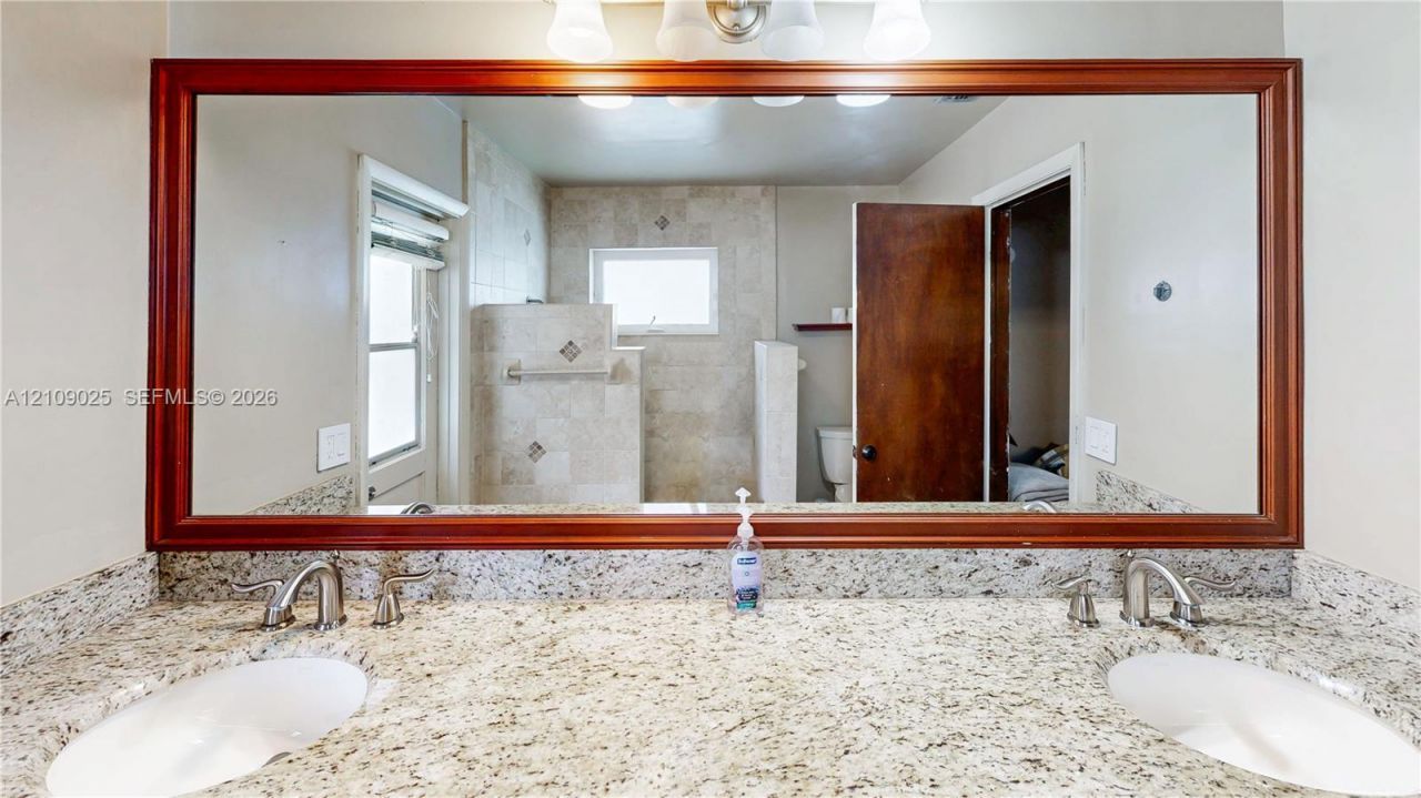 251 NW 92nd Ave , Coral Springs, FL 33071 Photo