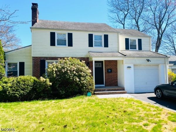2352 Mountain Ave, Scotch Plains, NJ 07076