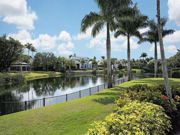 2610 Half Moon WALK, NAPLES, FL 34102