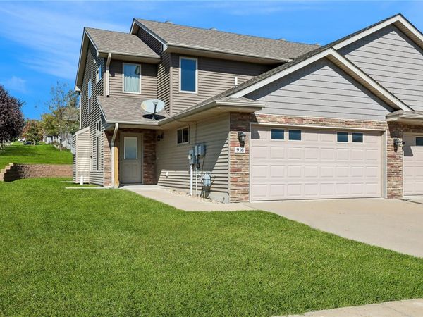 916 Jackson Street, Tiffin, IA 52340