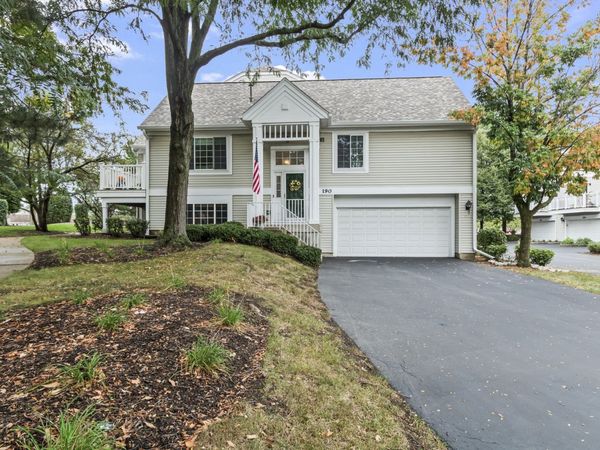 190 Lucerne Court , Wheeling, IL 60090