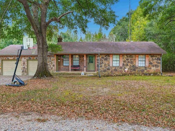4240 Co Rd 5, Florence, AL 35633